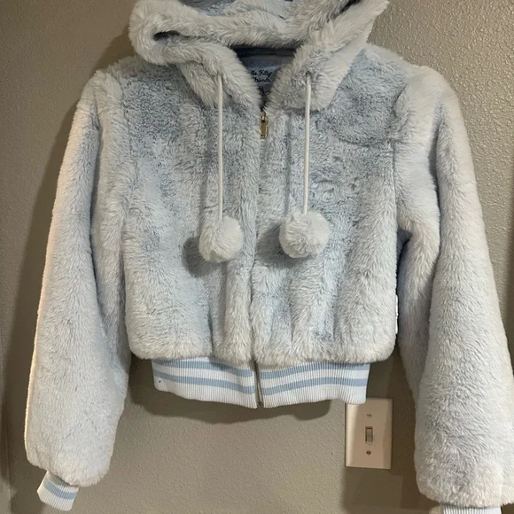 Forever 21 x  Blue Hello Kitty Hoodie crop fur jacket New size m - Picture 3 of 12